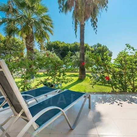 With Direct Access To The In Apartment